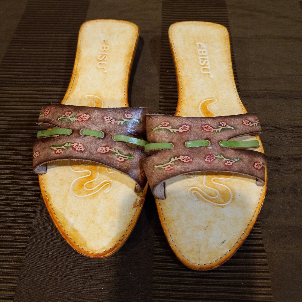 Ebisu Leather Floral Sandal (sz 6) up to 6.5
